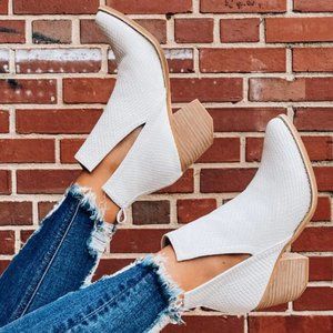 Ivy & Leo The Zoey Bootie - White